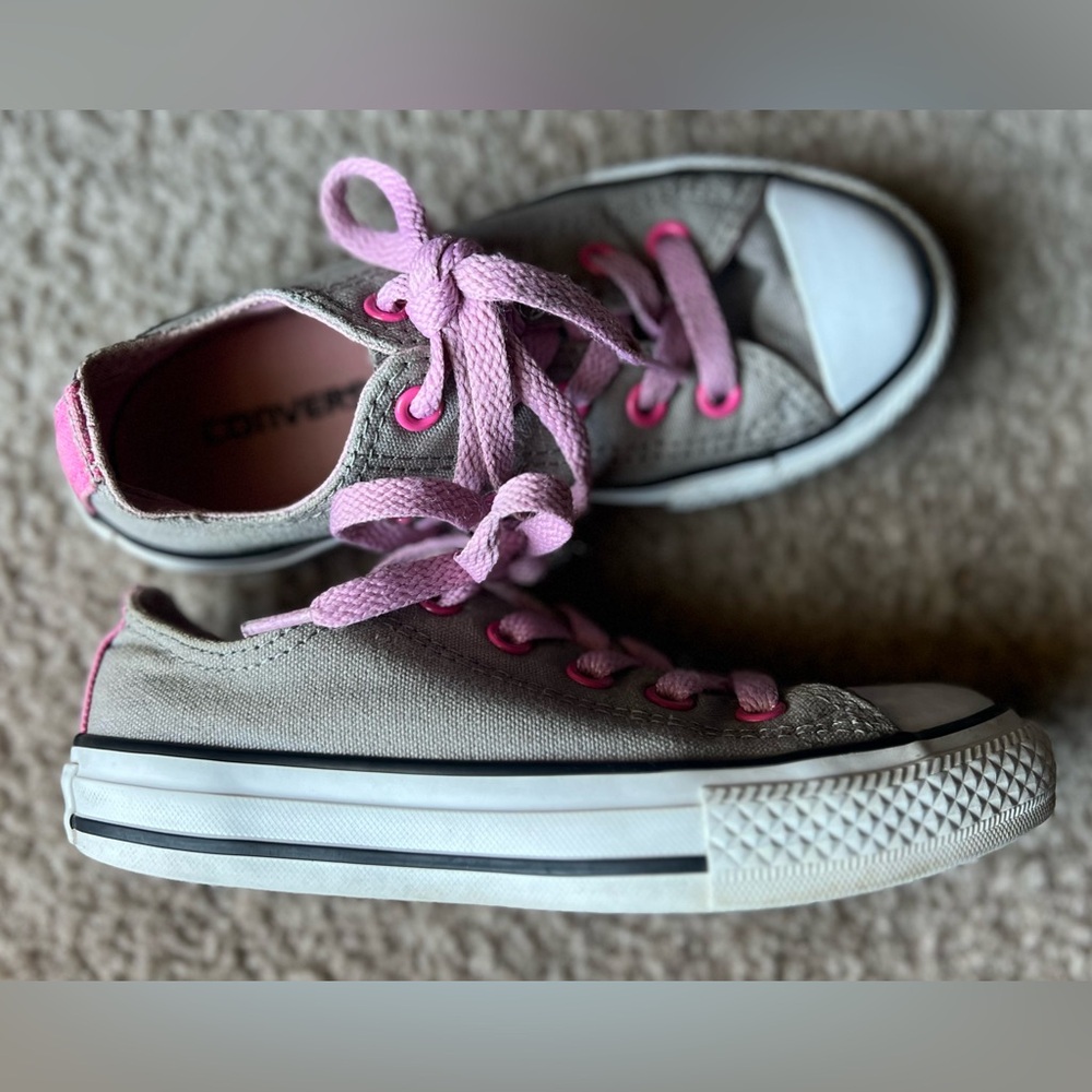 Little Girls Low-top Converse Kids Shoes - Gray and Pink Size 11